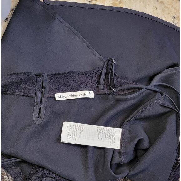 Abercrombie & Fitch Black Lace Trim Tank - Picture 3 of 3